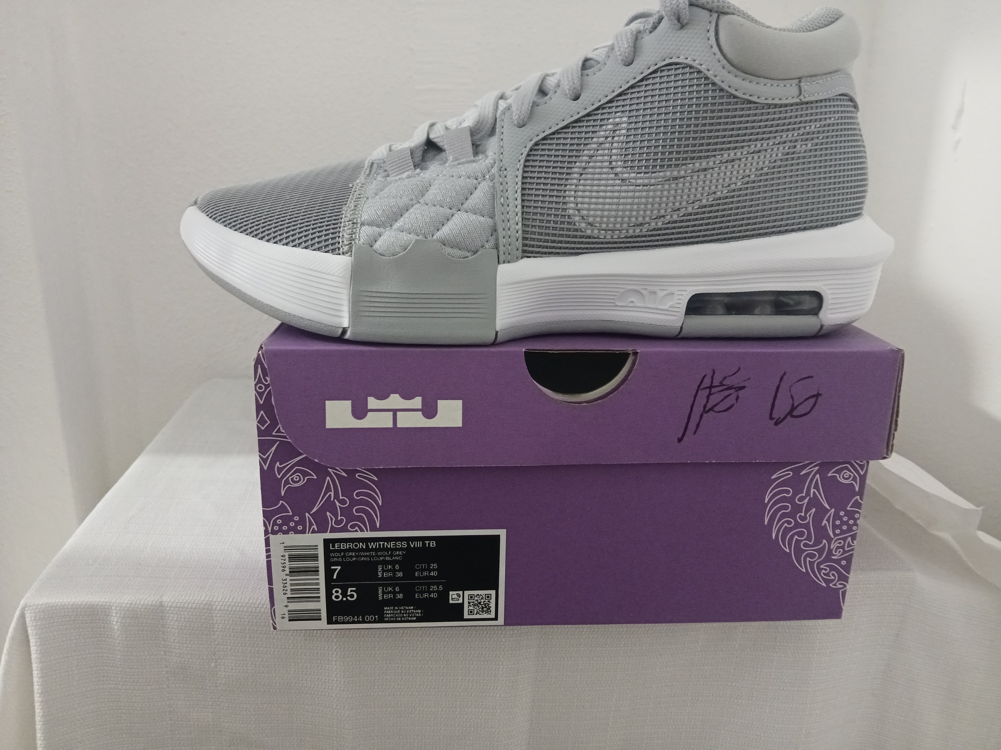 Lebron Witness Vlll TB