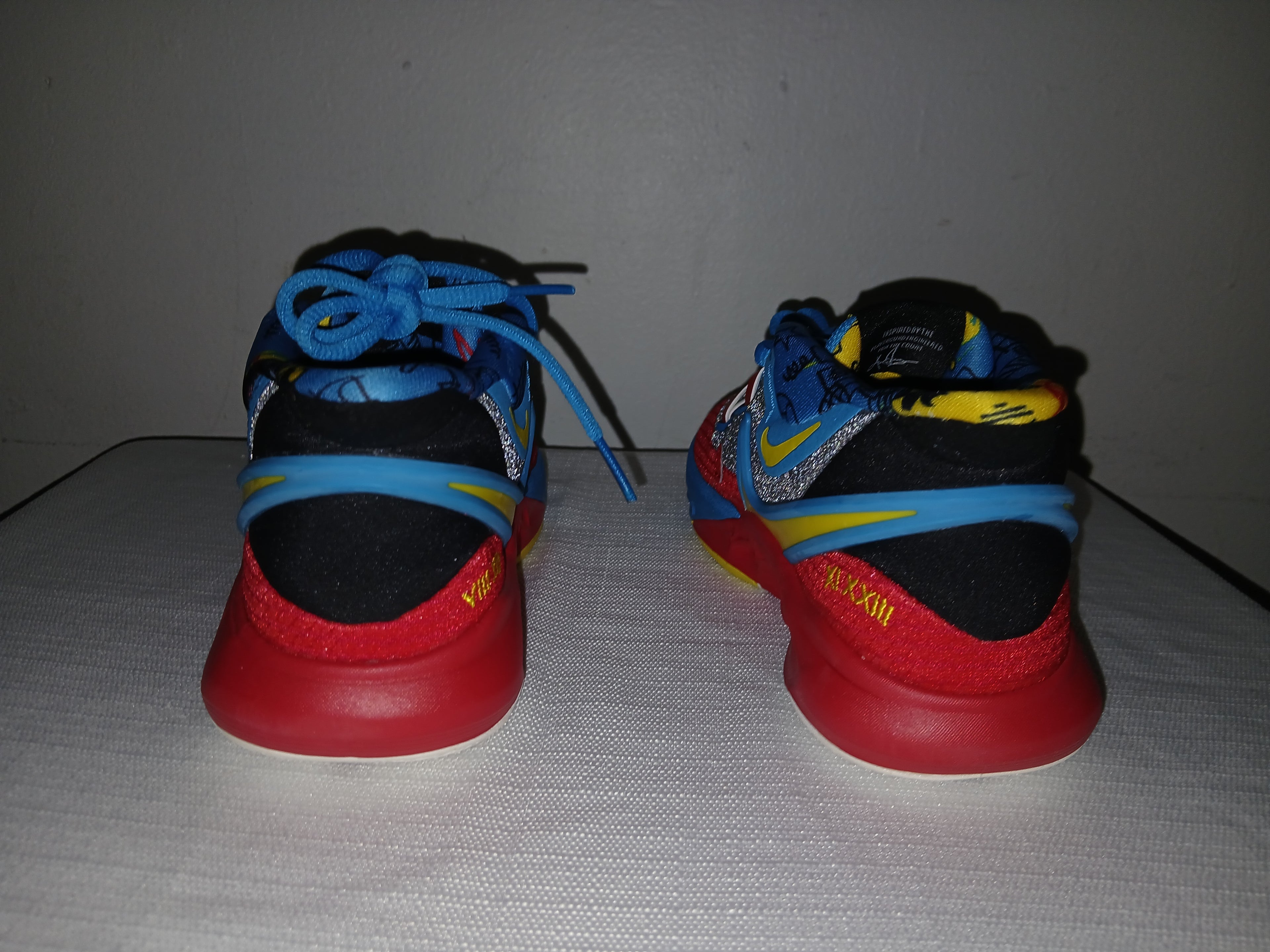 Nike Kyrie Irving Superman
